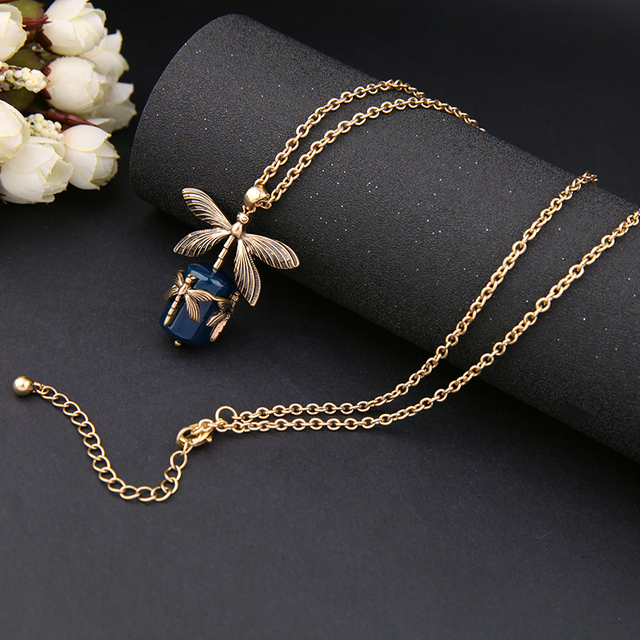 Złoty naszyjnik Balanbu Vintage ze wisiorkiem ważki na długim łańcuchu, kolor ciemnoniebieski - Wianko - 2