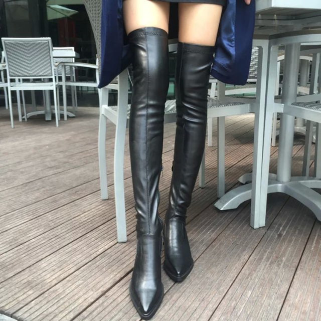 Czarne kozaki damskie z zakolanówkami - eleganckie buty do kolan, idealne na jesień i zimę - Wianko - 2