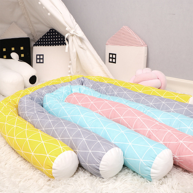 Długa poduszka ochronna do łóżeczka dziecięcego dla pokoju dziecka i nastolatka - Wianko - 31