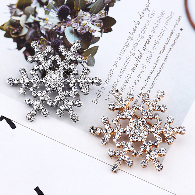 Luksusowa broszka z kryształami śnieżynka w kształcie złotego kwiatu - Wianko - 23
