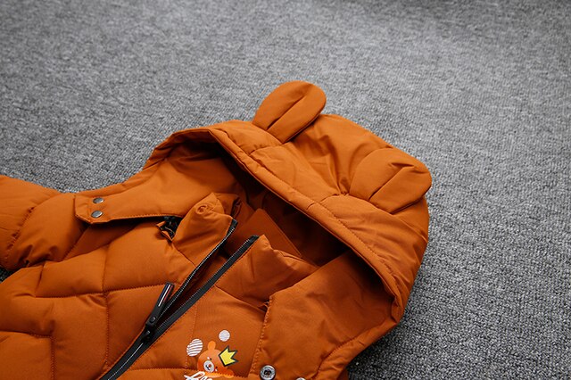 Kurtka zimowa dla chłopców 1-5 lat, kolorowe wzory z niedźwiadkiem, gruba i ciepła, z kapturem - Wianko - 8