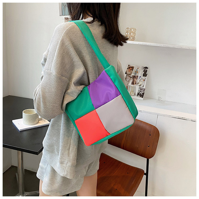 Nowoczesna torba damska jednoramienna na ramię w kontrastowe wzory kolorowych cukierków - lato 2021 - Wianko - 9