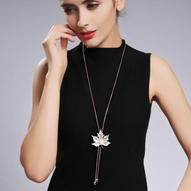 Elegancki naszyjnik z wisiorkiem w kształcie słonecznika - imitacja pereł, kreatywny dodatek dla kobiet - Wianko - 9