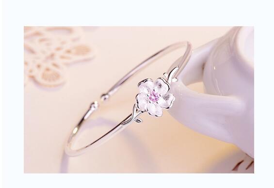 Błyszczące bransoletki i Bangles z kryształowymi kwiatami wiśni w modnym kolorze srebrnym dla kobiet - Wianko - 6