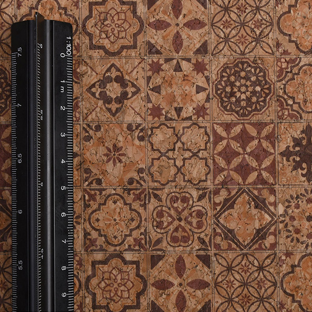 Skóra syntetyczna na tle do tapicerki, torby i butów - 100*137cm, naturalne drewno korkowe - Wianko - 31