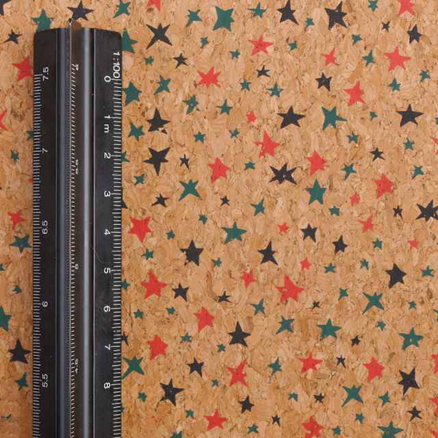 Skóra syntetyczna na tle do tapicerki, torby i butów - 100*137cm, naturalne drewno korkowe - Wianko - 16