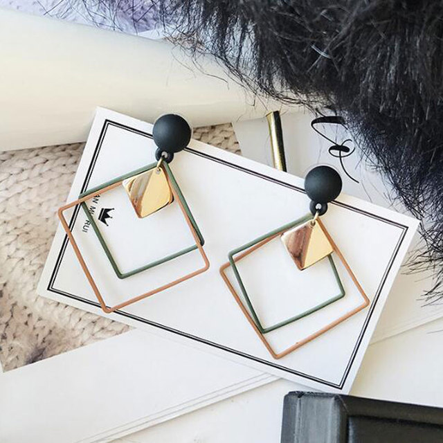 Kolczyki wiszące 2019 New Fashion - czarna i biała, geometryczne, okrągły wzór trójkąta dla kobiet - Punk biżuteria kolczyki z kamieniem - Wianko - 6