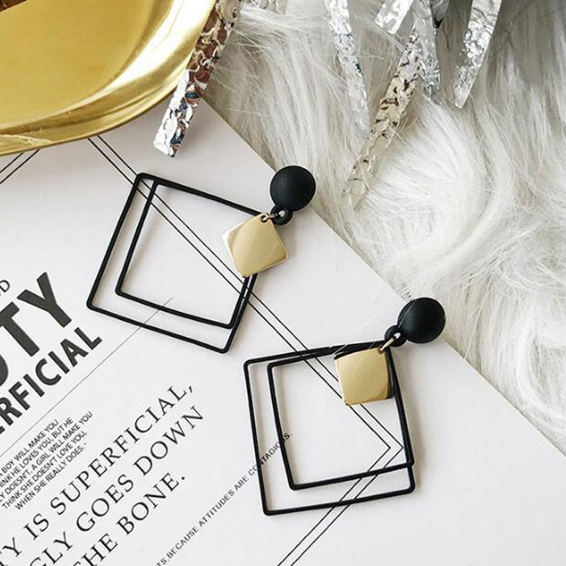 Kolczyki wiszące 2019 New Fashion - czarna i biała, geometryczne, okrągły wzór trójkąta dla kobiet - Punk biżuteria kolczyki z kamieniem - Wianko - 7