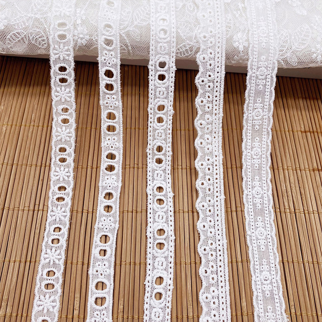 Rolka białej bawełnianej wstążki z koronką o długości 14 m - idealna do DIY ubrań dla dzieci i rękodzieła - Wianko - 1