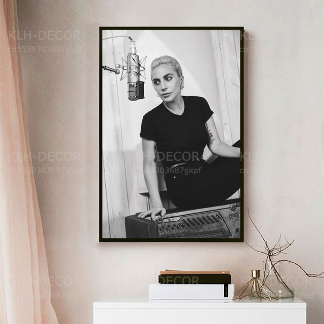 Plakat Lady Gaga S329 - sexy hot piosenkarka w czarno-białym stylu na płótnie, idealny do salonu - Wianko - 7