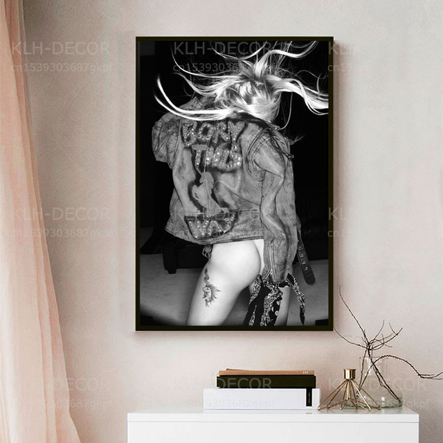 Plakat Lady Gaga S329 - sexy hot piosenkarka w czarno-białym stylu na płótnie, idealny do salonu - Wianko - 4