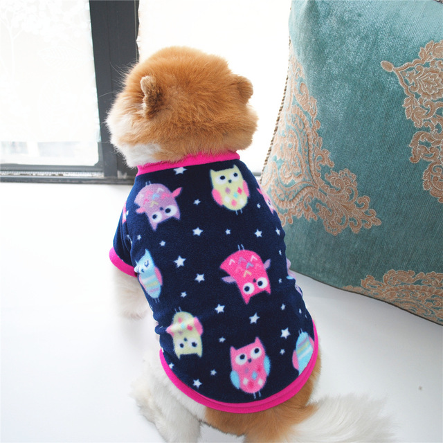 Polarowy płaszcz dla małych psów z nadrukiem czaszki - modna odzież dla psów, idealna dla buldogów francuskich i Chihuahua - Wianko - 21
