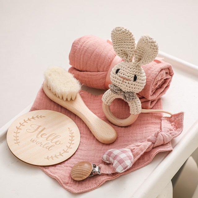 Zestaw zabawek do kąpieli dla niemowląt: kamienie milowe, grzechotka, owijka, szczotka i bransoletka - Wianko - 14