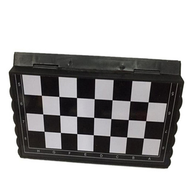 Mini szachy składane z plastiku z lekką szachownicą - przenośna zabawka dla dzieci, zestaw 32 sztuk - Wianko - 8