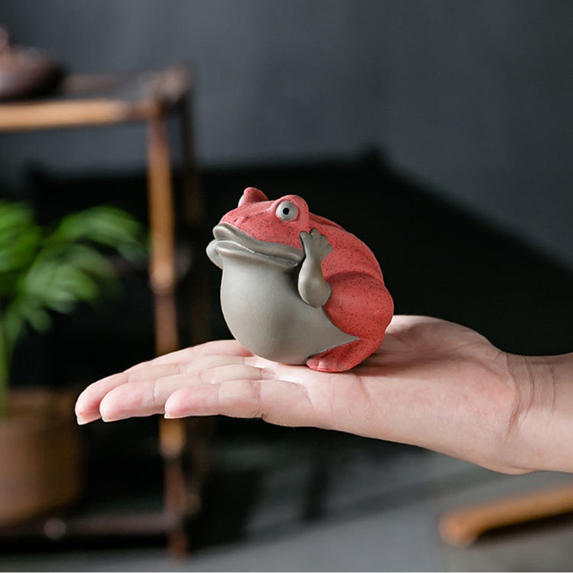 Mała figurka ceramicznej żaby do dekoracji i picia herbaty, malowana w kolorze purpury, idealna jako akcesorium herbaciarni - Trzy Nos+ - Wianko - 7