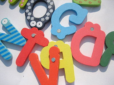 Zestaw 26 angielskich liter magnesów na lodówkę, 5.8cm, drewniane, nietoksyczne, pamiątkowe, śliczne magnetki zabawki dla dzieci - Wianko - 9