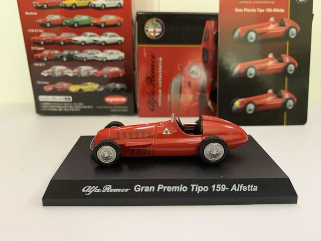Odlewany samochód Alfa Romeo Tipo 159 ALFETTA formuły 1 w skali 1/64 - kolekcja odpowiednich dekoracji i zabawki - Wianko - 2