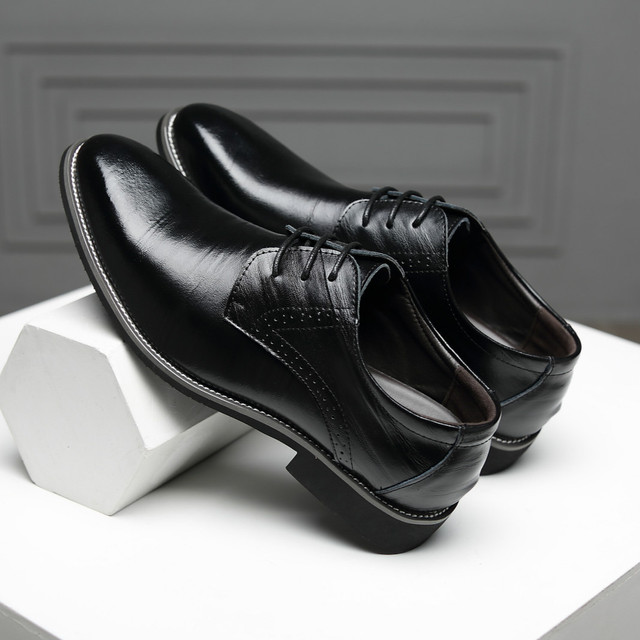 Nowe męskie buty wizytowe zamszowe - modele wiosenne i jesienne, kolor czarny - Wianko - 4