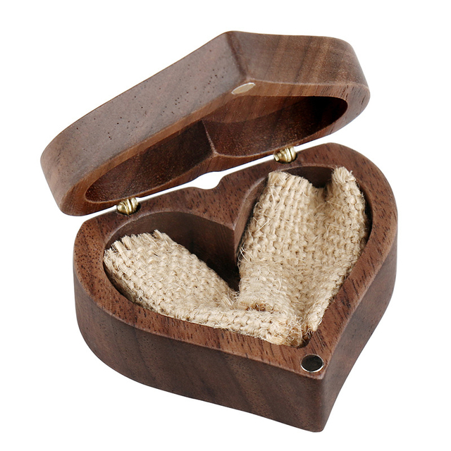 Pudełko na pierścionek ślubny oraz inne minimalistyczne biżuterie - orzech, serce, prezenty ślubne - Wianko - 10