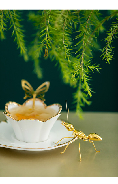 Figurka handmade złota mrówka - lekka i luksusowa ozdoba do domu i salonu - Wianko - 5