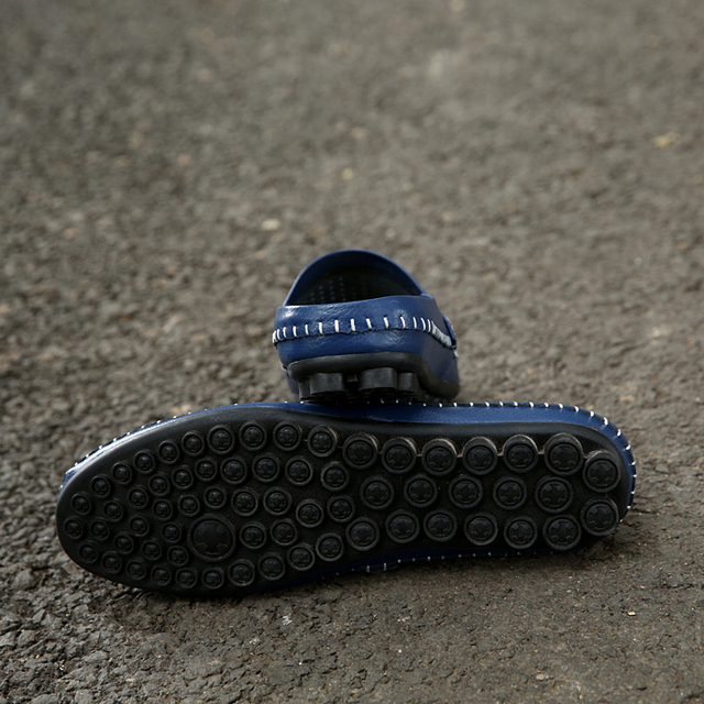 Luksusowe granatowe męskie skórzane buty na co dzień od marki Studded Penny - Wianko - 4
