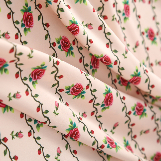 Kwiatowa poliestrowa tkanina o szerokości 147 cm - markowa, modna tkanina na sukienki - Wianko - 1