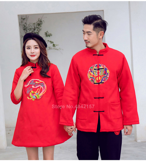 Rodzinne stroje na Chiński Nowy Rok 2022: Mama i córka w czerwonej sukni Qipao, chłopcy w stylu Hanfu - Wianko - 21