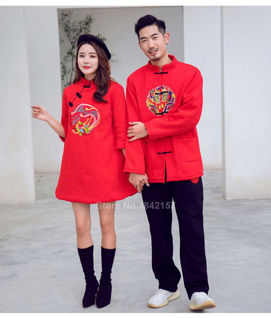 Rodzinne stroje na Chiński Nowy Rok 2022: Mama i córka w czerwonej sukni Qipao, chłopcy w stylu Hanfu - Wianko - 22