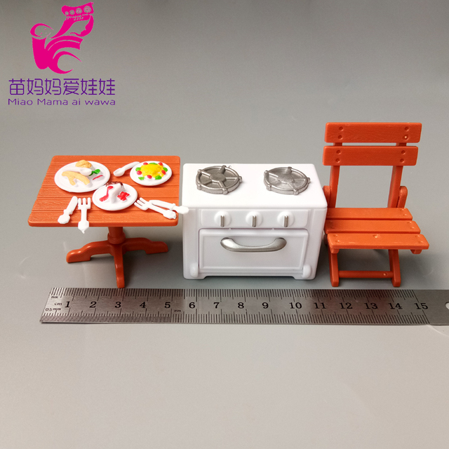 Domek dla lalek z miniaturowym jedzeniem, zabawą i meblami oraz kieszenią na akcesoria do toalety i umywalką - Wianko - 5