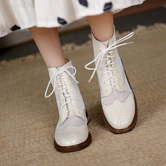 Nowe letnie damskie buty do kostki Hollow - oryginalny model z siatką Martin w brytyjskim stylu, wykonane ze skóry - gruby obcas, mesh - Wianko - 12
