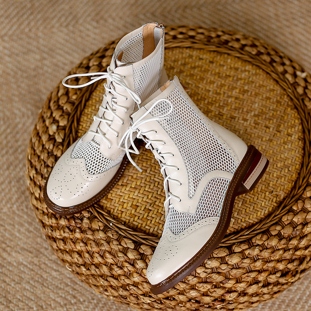 Nowe letnie damskie buty do kostki Hollow - oryginalny model z siatką Martin w brytyjskim stylu, wykonane ze skóry - gruby obcas, mesh - Wianko - 2