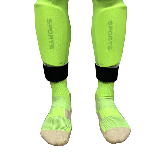Legginsy piłkarskie z mocującym pasem - ochronna odzież sportowa dla nóg (czarno-zielone) - Wianko - 1