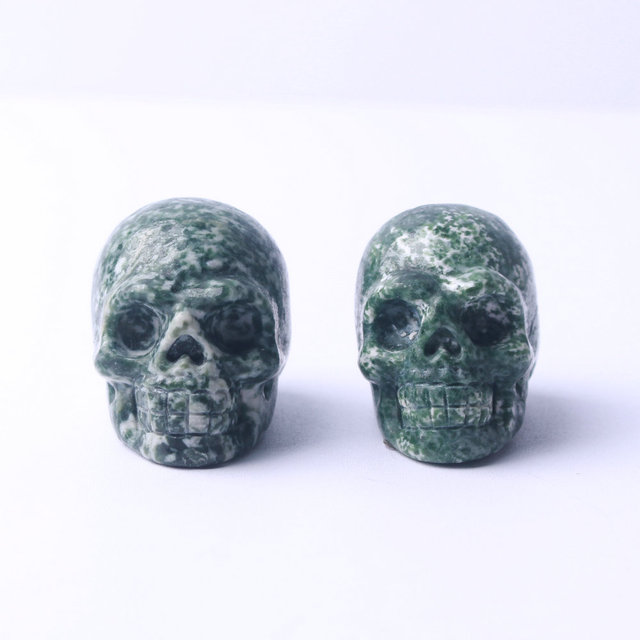 Kryształowa statua głowy czaszki ze zielonym kamieniem - Wianko - 5