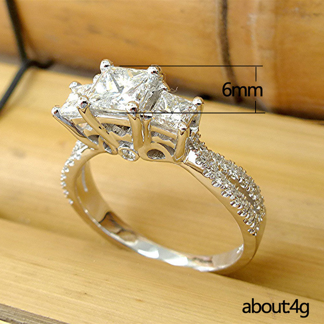 Pierścionek klasyczny z luksusowym kryształem 5A, wykonany z 925 srebra; idealny dla kobiet na wesele, zaręczyny; trendy design z cyrkonem kwadratowym - Wianko - 1