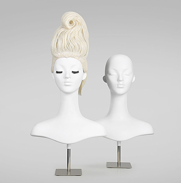 Nowy luksusowy manekin kobiecy do wyświetlania biżuterii i kapeluszy, z realistyczną głową, okularami i kolczykami (1 sztuka) - Wianko - 13