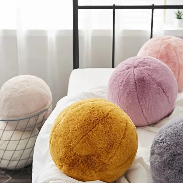 Pluszowa piłka poduszka INS Hot w stylu skandynawskim, idealna dekoracja do pokoju dziecka, prezent urodzinowy dla przyjaciela - Wianko - 3