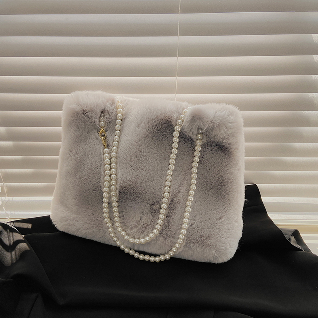 Furry luksusowa torebka futerkowa na ramię z rączkami i perłami dla kobiet 2021 zima - Wianko - 33