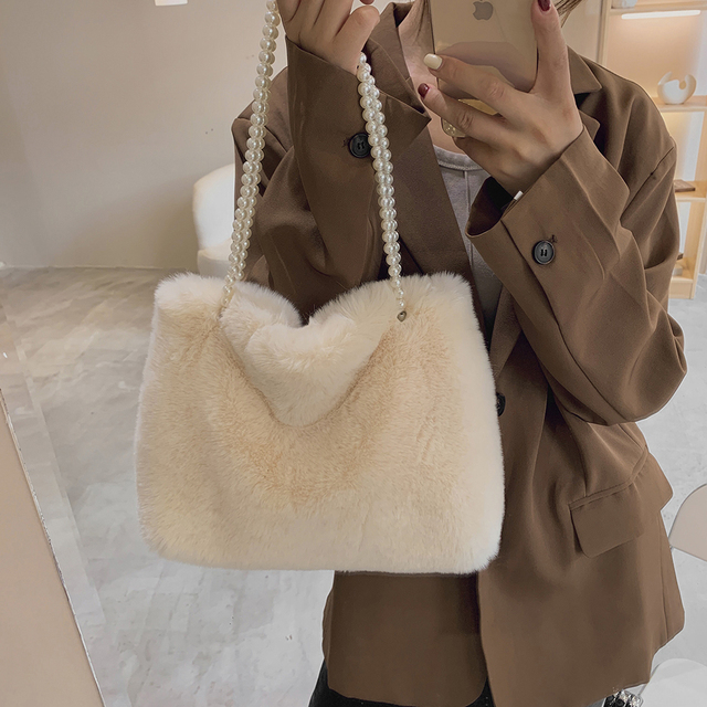 Furry luksusowa torebka futerkowa na ramię z rączkami i perłami dla kobiet 2021 zima - Wianko - 11