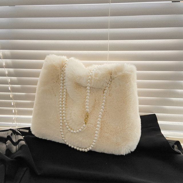 Furry luksusowa torebka futerkowa na ramię z rączkami i perłami dla kobiet 2021 zima - Wianko - 31