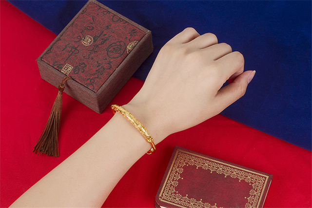 Bransoletka złota 3D z motywem pawiego ogona - prezent na rocznicę dla kobiet - Wianko - 7