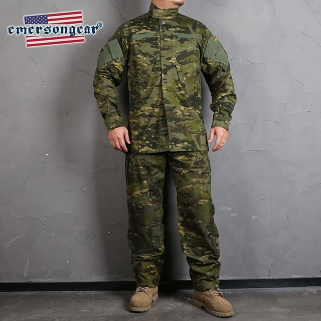 Spodnie bojowe R6 Emersongear CP - myśliwska wersjaSkładający się z koszuli i spodni, ten bojowy zestaw R6 Emersongear to idealne rozwiązanie dla polowego ubioru. Wykonane z wysokiej jakości materiałów, zapewniających komfort i trwałość, te jednolite w odcieniach CP pole taktyczne wojskowe spodnie bojowe są doskonałe dla miłośników myślistwa - Wianko - 8