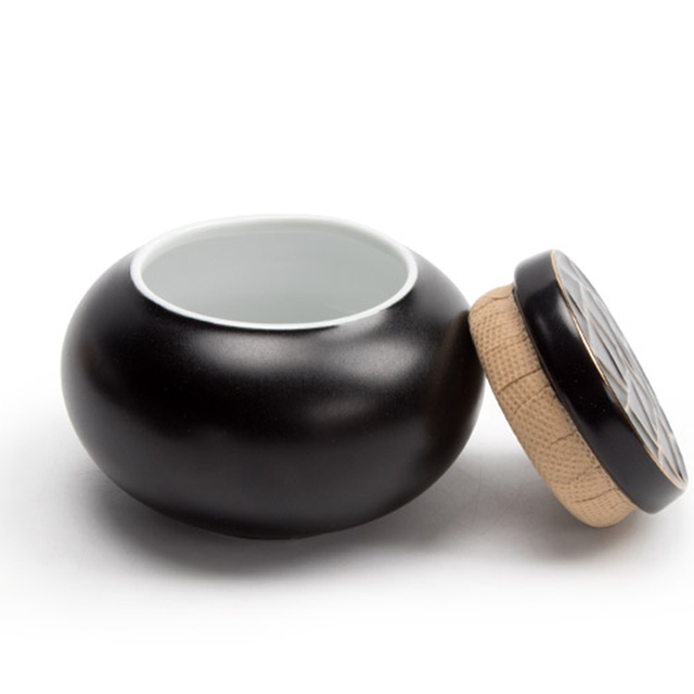 Ceramiczny zestaw do herbaty Kung Fu - okrągła puszka z zamkniętymi pojemnikami na herbatę i cukierki, idealna na podróż, do biura i domu. Herbaciarnia w miniaturze - Wianko - 4