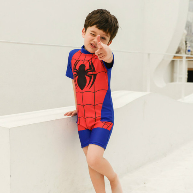 Jednoczęściowy strój kąpielowy dla chłopców - zestaw 2 sztuki, z kapeluszami, w kreskówkowym motywie Spidermana i Kapitana Ameryki - Wianko - 4