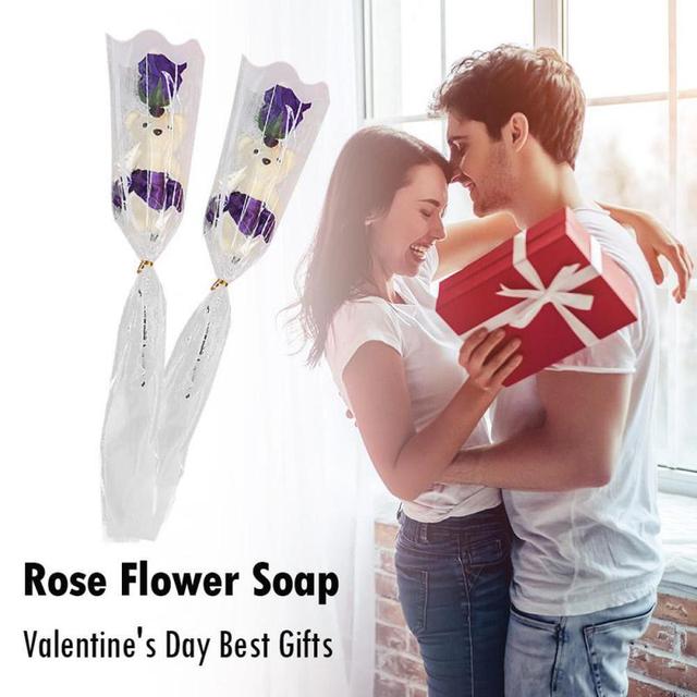 Sztuczna mydło w kształcie misia z różami - romantyczny bukiet dla kobiet, idealny na Walentynki, imprezy i dekorację ślubną - wielokolorowe - Wianko - 1