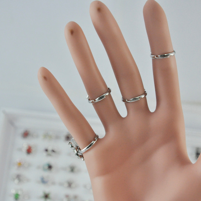 10 sztuk pięknych akrylowych pierścieni regulowanych posrebrzanych R053 - Wianko - 20