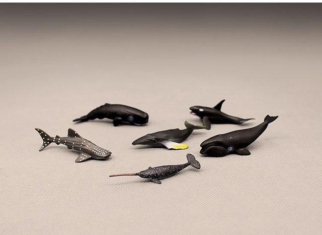 Figurka akcji Zanurkujący w miniaturze w oceanie Modele morskich zwierząt Dekoracja akwarium Akcesoria do akwarium Figurka rekina wielorybiego - Wianko - 12