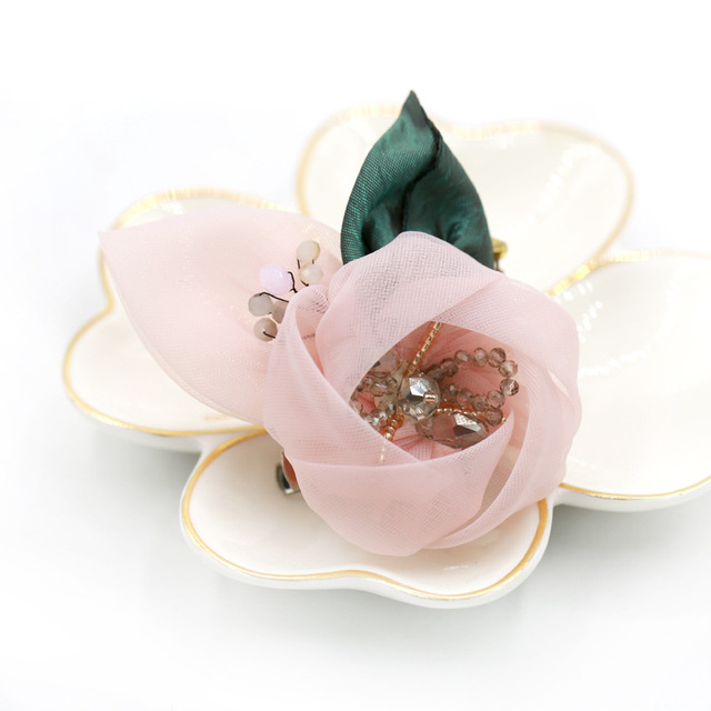 Koreańska broszka z kwiatowego wzoru - wysoka jakość, słodka biżuteria z przypinką do klapy dla kobiet - luksusowe akcesoria - Wianko - 11