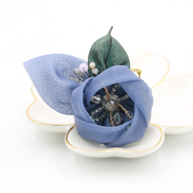 Koreańska broszka z kwiatowego wzoru - wysoka jakość, słodka biżuteria z przypinką do klapy dla kobiet - luksusowe akcesoria - Wianko - 4