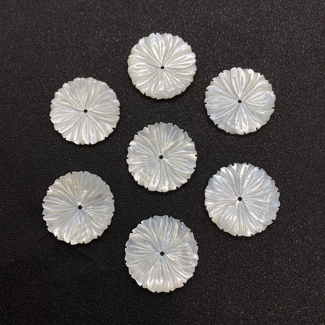 Wisiorek kwiatowy z muszli perłowej, rzeźbiony 3D, do kolczyków i naszyjnika - 10/12mm - Wianko - 3