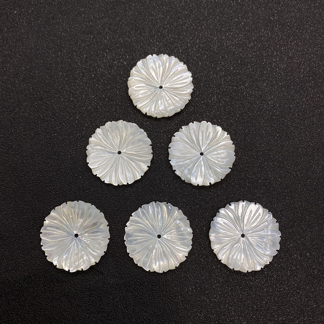 Wisiorek kwiatowy z muszli perłowej, rzeźbiony 3D, do kolczyków i naszyjnika - 10/12mm - Wianko - 2